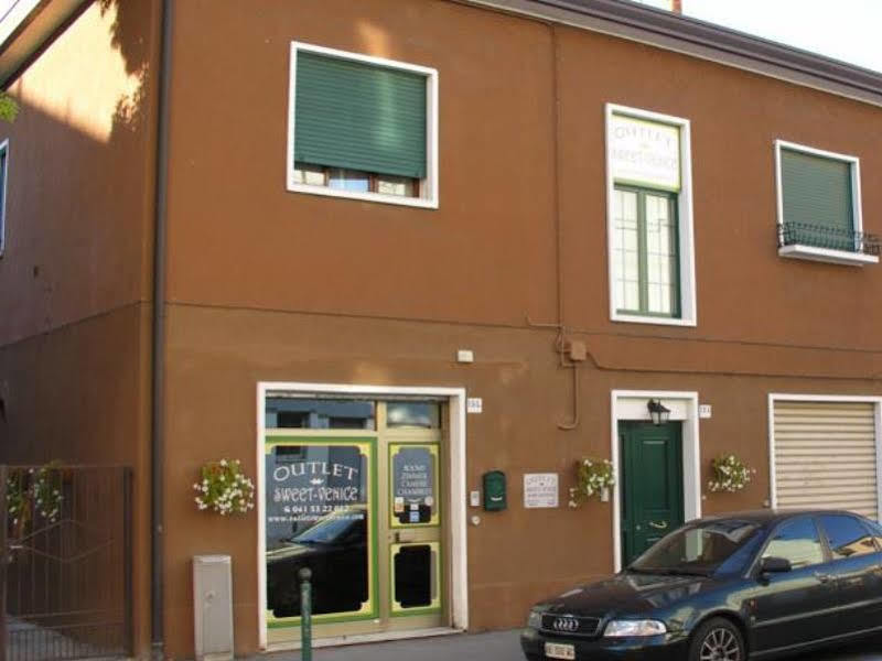 Outlet Sweet Venice Mestre Zewnętrze zdjęcie